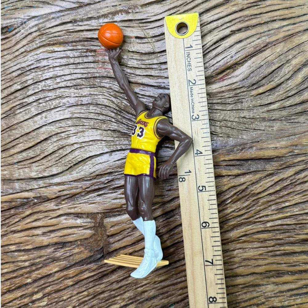 1988 NBA Kareem Abdul-Jabbar Lakers #33 Dunk Figure 5